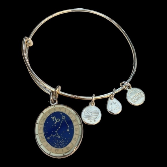 Bracelet - Metal Bangle Designer - Picture 1 of 3